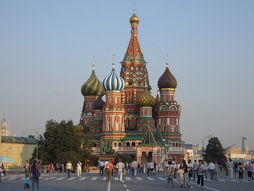 Rusia isi va reduce "la zero" dependenta economica fata de SUA in caz de sanctiuni