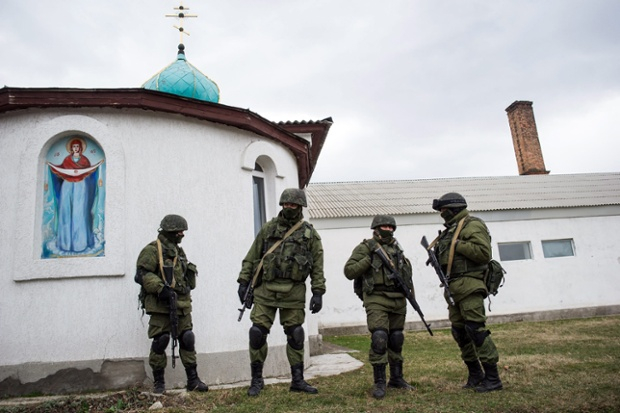 Oficiali rusi: Tratatul cu Ucraina permite Rusiei sa aiba pana 25.000 de militari in Crimeea