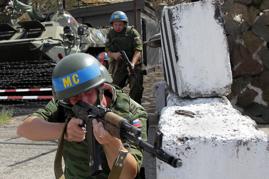 Manevre in Transnistria. Militarii rusi antrenati in exercitii antiteroriste. Reactia NATO