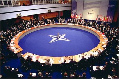 APEL. Moscova cheama NATO sa inceteze sa escaladeze tensiunile "nejustificate"