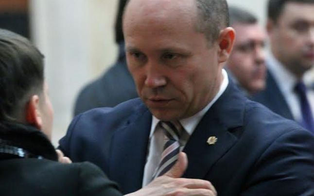 Adevarul. Topul parlamentarilor moldoveni cu venituri de milioane de lei in anul 2013