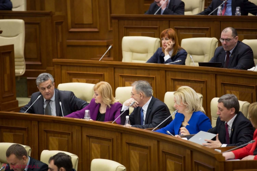 Comunistii au parasit sala de sedinte. Nu vor participa la sedinta nici socialistii. Ce i-a nemultumit