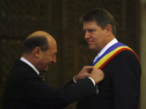 Presedintele Romaniei Traian Basescu il felicita pe Klaus Iohannis. Mesajul pentru castigatorul alegerilor prezidentiale