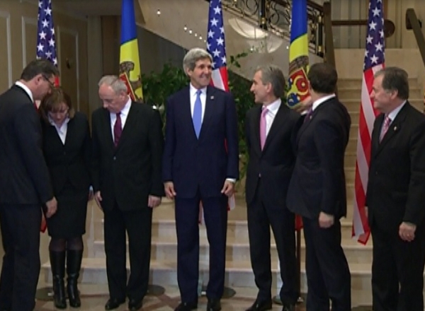 Jonh Kerry: Am venit la Chisinau ca sa felicit Republica Moldova pentru succesul de la Vilnius