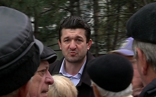 VIDEO. Echipa Pro TV, bruscata de comunistul Iurie Muntean si de mai multi protestatari