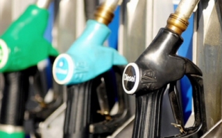 Scumpirea carburantilor, suspecta. Victor Parlicov: "Nu exista motive pentru scumpirea benzinei"