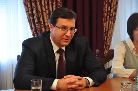Vinovatii de altercatia din Parlament vor fi pedepsiti. Lupu: Cand nu sunt la microfon deputatii vorbesc foarte urat