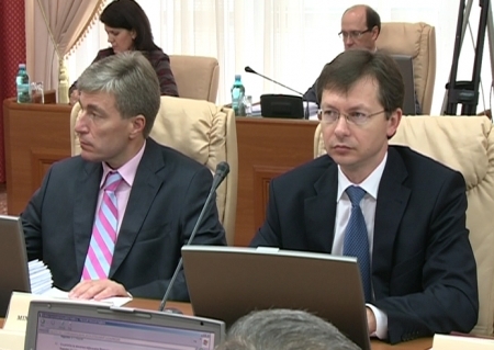 O noua functie in ministere "“ fiecare va avea cate un secretar de stat