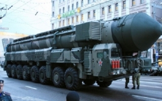 Armata rusa dezvolta un nou tip de racheta balistica intercontinentala