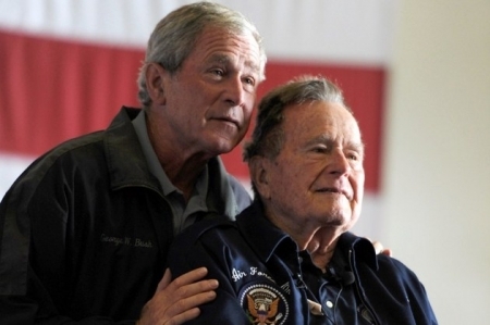 Fostul presedinte american George Bush, in spital din cauza unei bronsite, ar putea fi externat pana la Craciun
