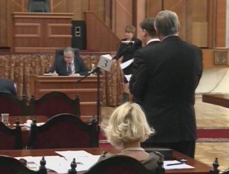 VIDEO. Parlamentul a decis: Detinatorii de pasapoarte sovietice nu vor mai putea vota la alegeri