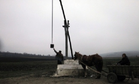 FOTO: "Timp suspendat in Republica Moldova". Cum vad francezii tara noastra