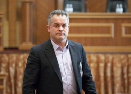 Comunistii nu se dau batuti si cer audierea lui Zubco. Plahotniuc si-a schimbat numele de trei ori intr-un an