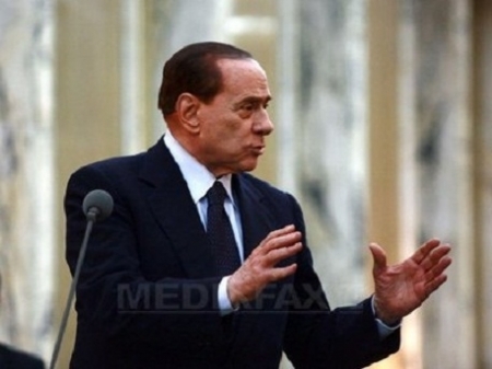 Silvio Berlusconi: "Am fost acuzat de orice, mai putin ca as fi homosexual"