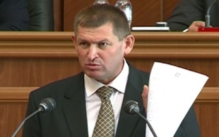 Butmalai: Plahotniuc trebuie sa-si prezinte demisia. Democratul isi persecuta partenerii de afaceri si politici