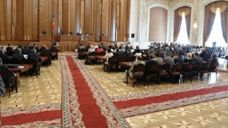 Constantin Tanase: Azi, in parlament, incepe o noua " partida de vanatoare"...