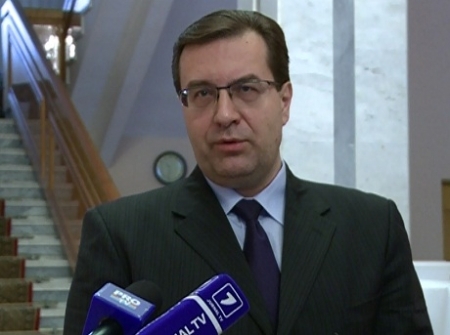 Lupu ii raspunde lui Filat: Premierul sa fie mai atent la ce face si sa nu dea aprecieri altora