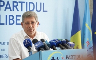 Ghimpu a gasit solutia rezolvarii conflictului din AIE: Sa vina altii si sa "ruleasaca". O sa fie mai bine!