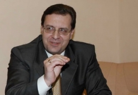 Lupu: Ma odihnesc in locuri mai tinhite. Pe cine nu ar vrea sa vada presedintele Parlamentului in vacanta sa 