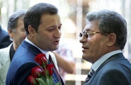 Ghimpu: Daca nu o sa-l accepte pe Ceban am sa merg la Guvern. Filat: Welcome! A ramas aici sa se manifeste