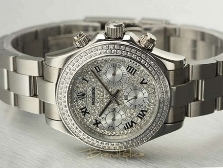 Un mitropolit bulgar isi doneaza ceasul Rolex unei biserici pentru plata facturii la electricitate