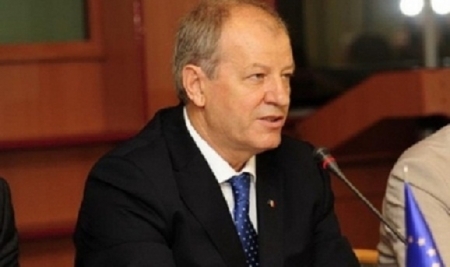 Ministrul in exercitiu al Sanatatii, Andrei Usatii, citat la Procuratura Anticoruptie