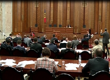 Voturile de ieri din Parlament compromit drumul tarii noastre spre UE. Europenii trag un semnal de alarma