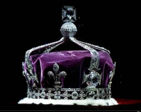 Faimoase, dar blestemate. TOP 10 Cele mai fumoase DIAMANTE din lume 