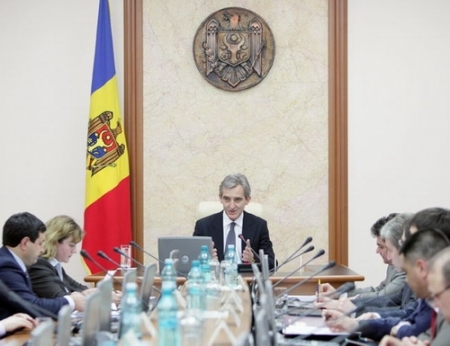 Eliberari si noi numiri la Guvern. Vezi cine a plecat si cine a venit