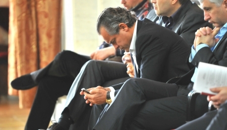 Alex Cozer: Plahotniuc, Voiculescu de Chisinau 
