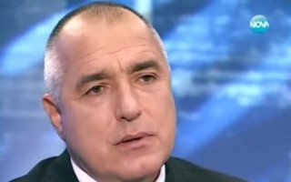 Bulgaria: Parlamentarii primesc oua, rosii si cornuri de la populatie. In cap!