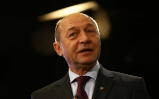 Traian Basescu a aterizat la Chisinau. Ce va face in continuare si cu cine se va intalni presedintele