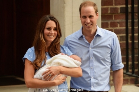Primele imagini cu copilul lui Kate Middleton. Printul William: "Seamana cu Kate, din fericire"