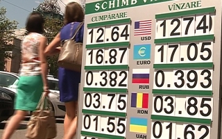 Desi ar trebui sa scada, euro continua sa creasca: Cat valoreaza acum moneda unica