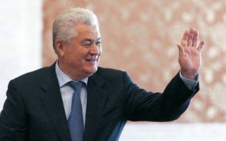 Voronin vrea in continaure sa fie pazit de bodyguarzi platiti de stat. PCRM a depus un demers