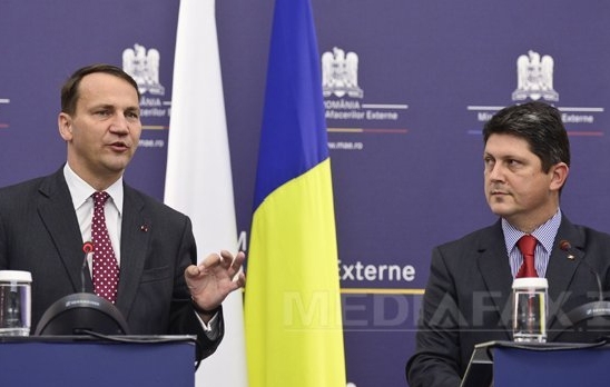 Doi oficiali din UE cer romanilor si europenilor sa cumpere vin moldovenesc, dupa boicotul rusesc