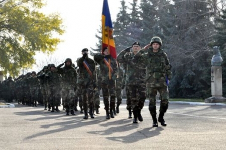 Aproape 40 de soldati moldoveni vor mentine pacea in Kosovo. Vezi cat va cheltui ministerul Apararii