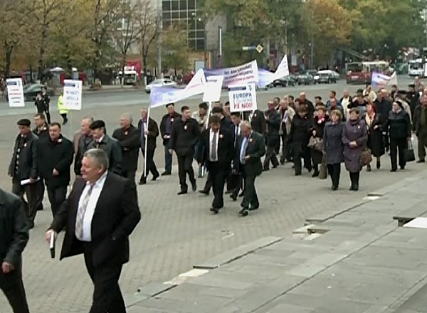 Primarii din Moldova ameninta cu un flash-mob la Strasbourg. Ce ii nemultumeste pe alesii locali