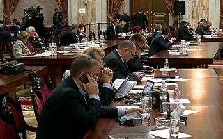 Comunistii acuza deputatii: "Au case construite ilegal in padurile din tara"