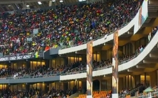 Ceremonie grandioasa in memoria lui Nelson Mandela: Peste 80 de mii de oameni au venit sa-si ia ramas bun