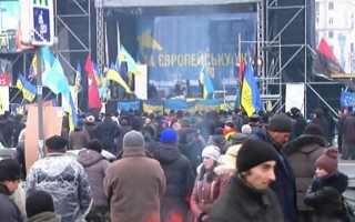 Deputatii din Partidul Regiunilor aflat la putere in Ucraina au cerut remanieri in Guvernul de la Kiev