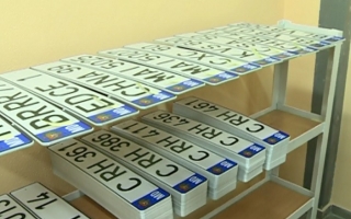 OFICIAL. Gata cu placutele ce contin mesaje obscene: Cum arata noile placute de tip european