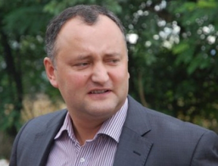 Dodon ii da replica lui Chirtoaca: Ii recomand sa-si potriveasca mai bine ochelarii pe nas!
