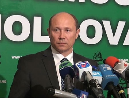 Ghimpu: Decat Filat presedinte, mai bine alegeri anticipate. Strelet: Il priveste