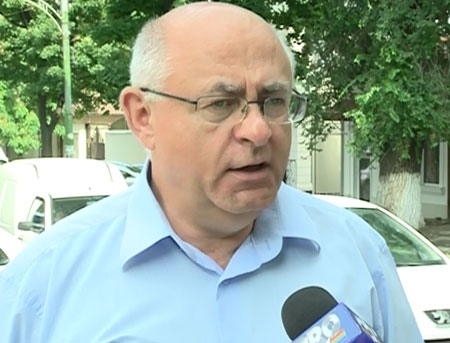 Petrencu despre noul manual de istorie: Inceput de comunisti, facut de democrati