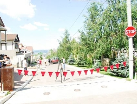 Bariera din strada Ciocarliei, reinstalata de ziua lui Dorin Chirtoaca