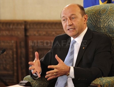 Basescu: Este deschidere privind aderarea Republicii Moldova la UE, dar nu la nesfarsit. Nesfarsitul e aproape
