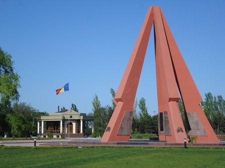 Federatia Rusa comemoreaza la Chisinau eliberarea Moldovei de sub jugul "romano-fascist"