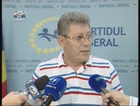Liberalii NU VOR sa discute separat. Ghimpu se tine de decizia AIE