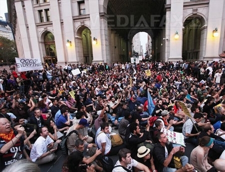 Mii de manifestanti au PROTESTAT la New York impotriva efectelor crizei economice